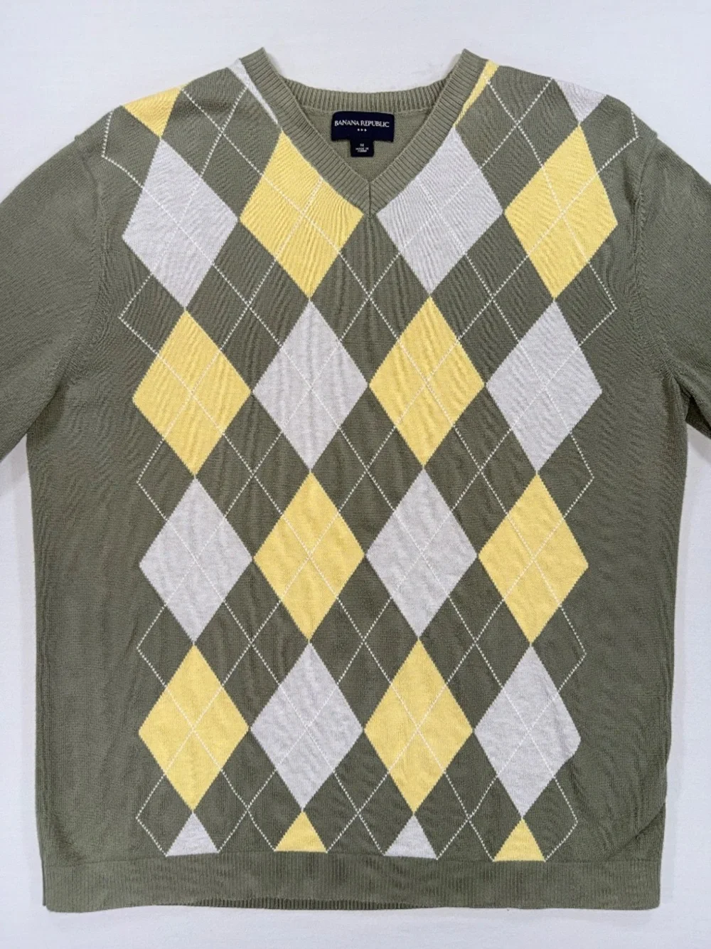 Banana Republic Men's Green Argyle V-Neck Sweater Size M - EUC